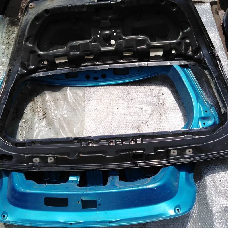 درب صندوق عقب مزدا 2 و هیوندای i30
